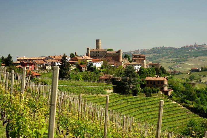 2017-04-25 Barolo Dorf