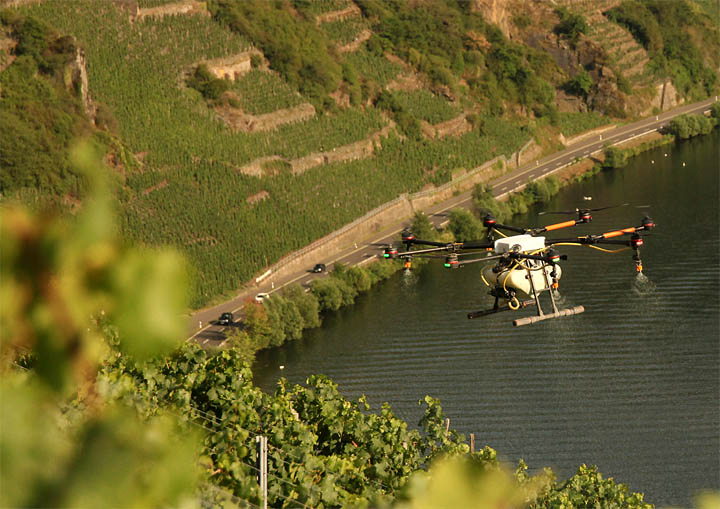 2017-07-22 Drohne Pflanzenschutz Mosel